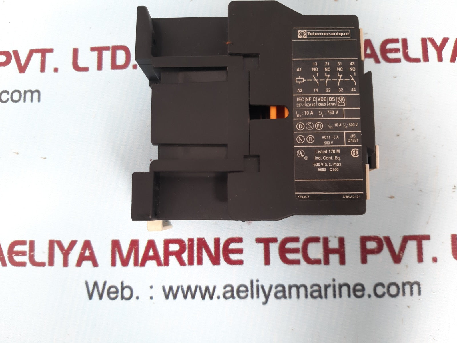 Telemecanique Ca2 Dn 22 Control Relay 220V 50/60Hz