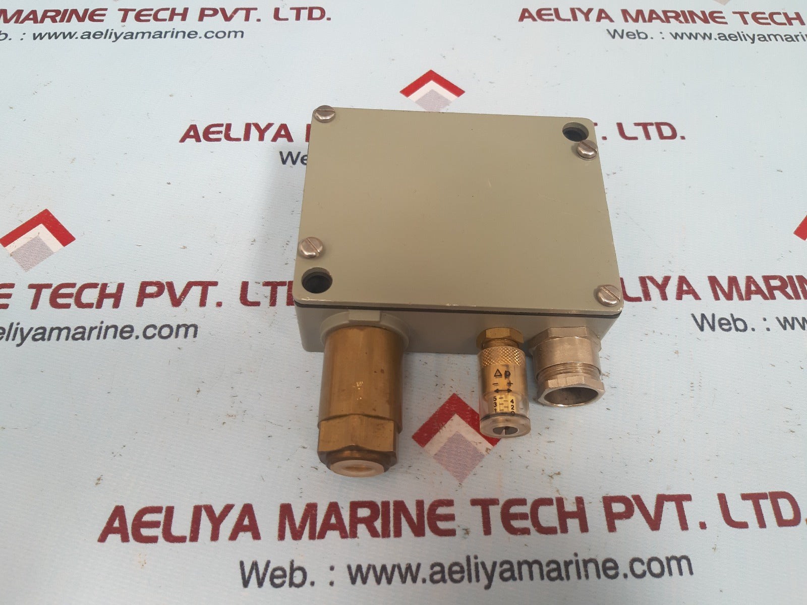 Trafag 907.2381.907 pressure switch