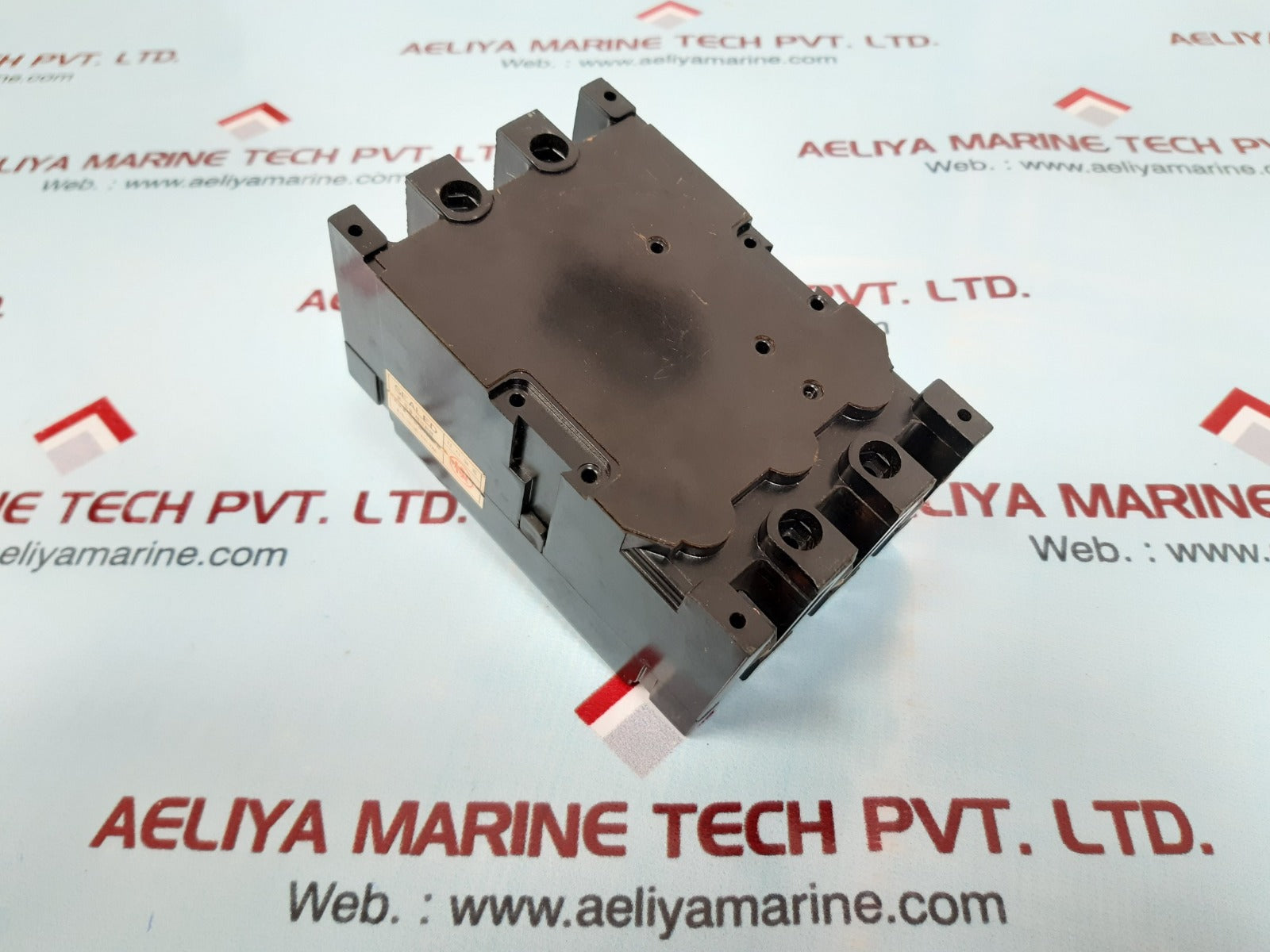 Hyundai abs 33 molded case circuit breaker