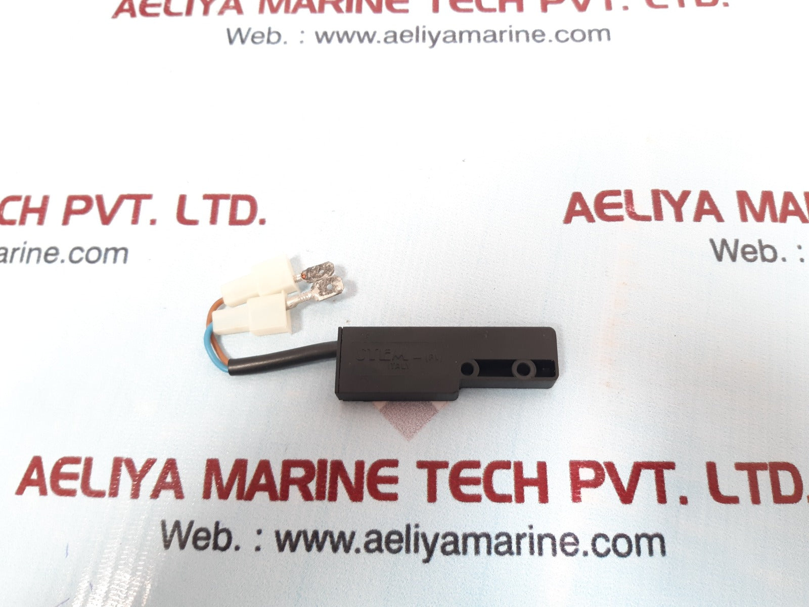 Modello 322 magnetic switch 250v 0.4a
