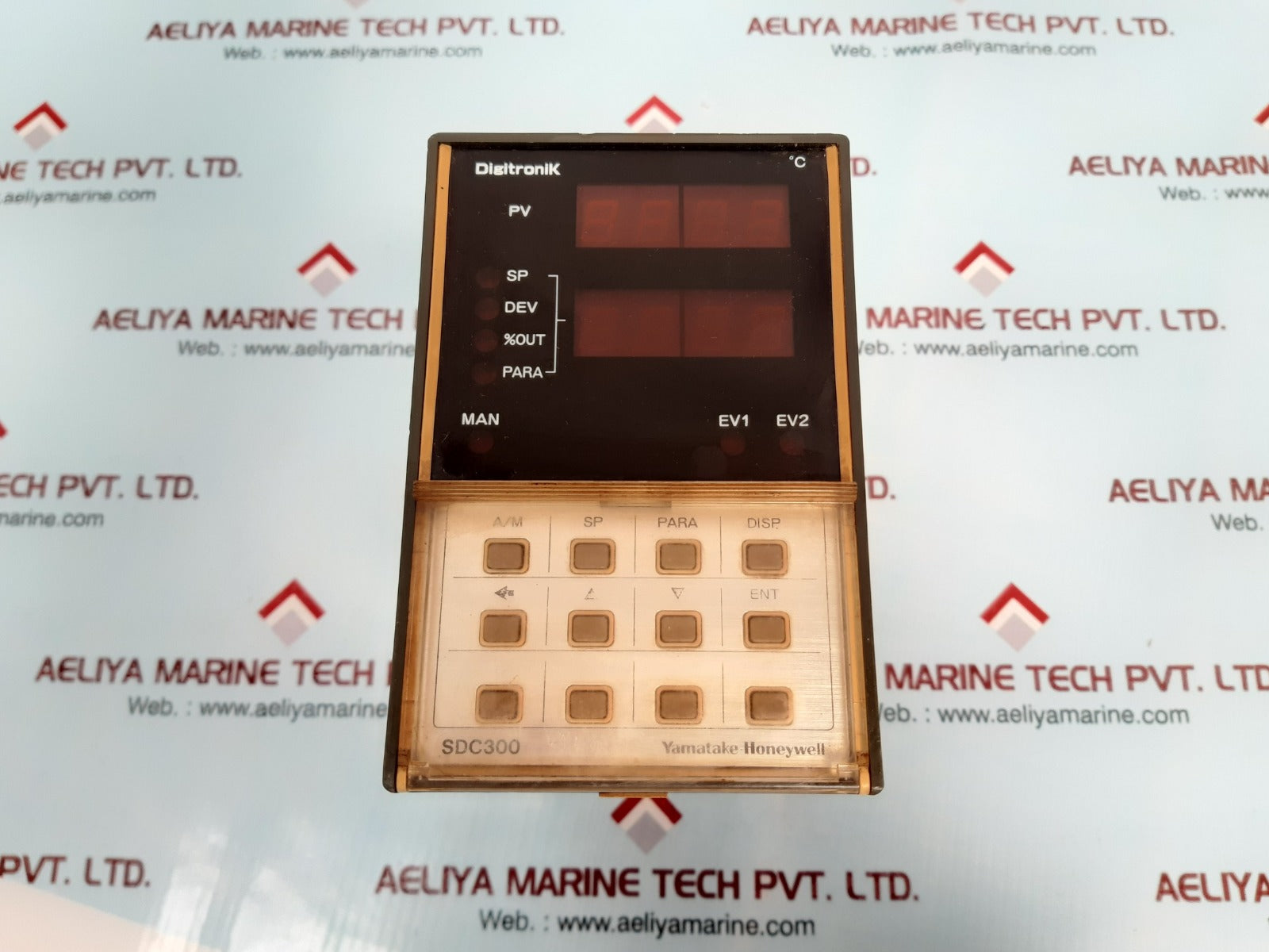 Yamatake-honeywell sdc3005gp450y0 temperature controller 