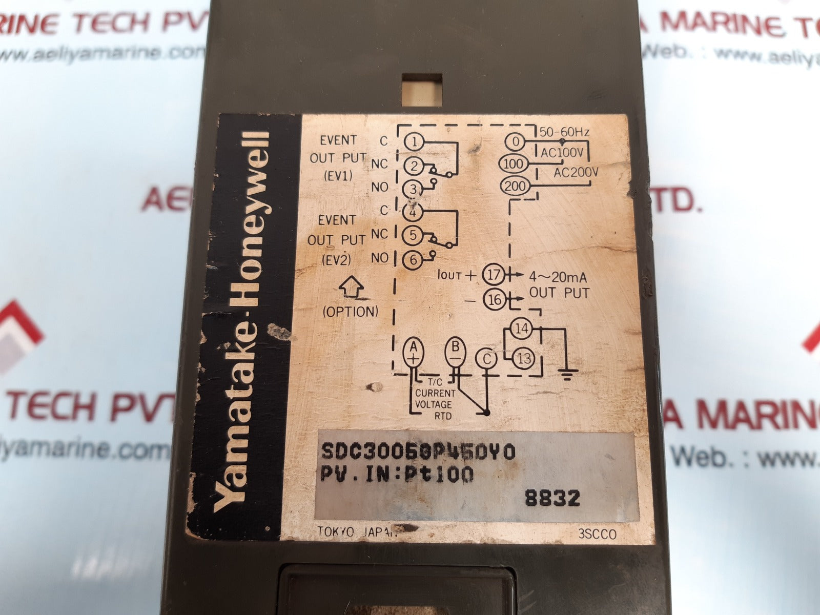 Yamatake-honeywell sdc3005gp450y0 temperature controller 