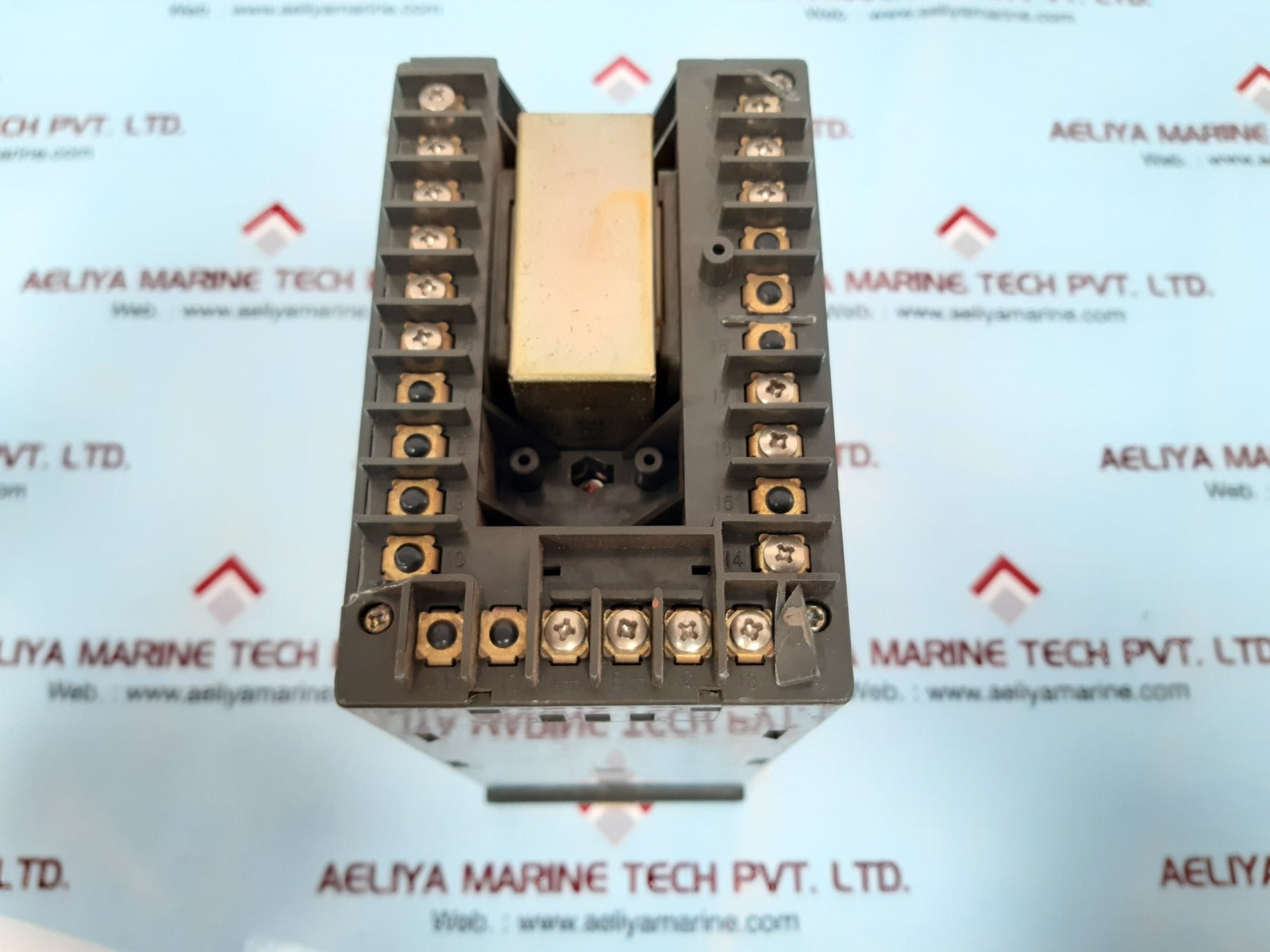Yamatake-honeywell sdc3005gp450y0 temperature controller 