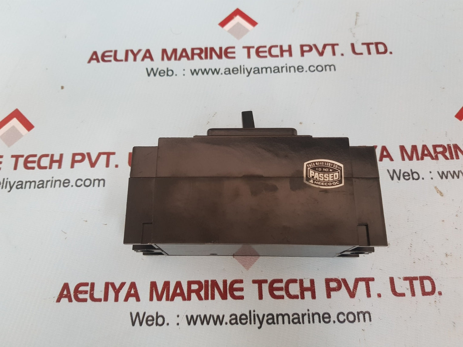 Hyundai ho-30d molded case circuit breaker 