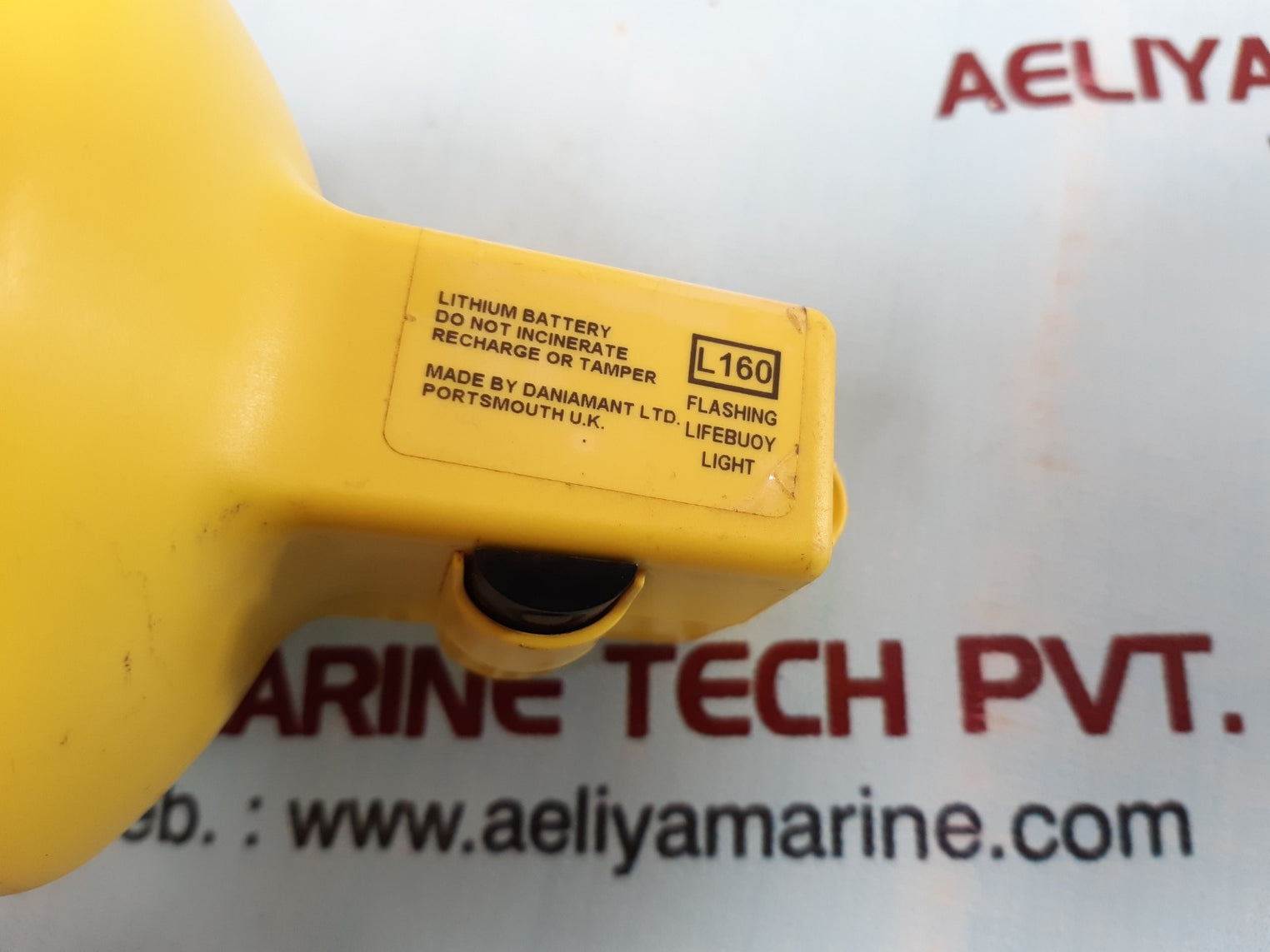 Daniamant l160 flashing lifebuoy light