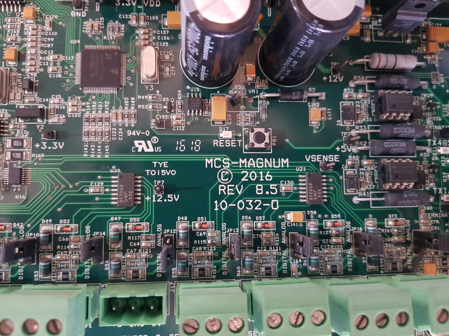 Mcs-magnum 10-032-0 controls centrifugal compressors rev 8.5