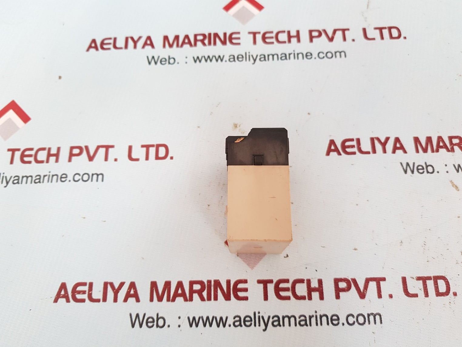 Omron g7j-2a2b-b power relay 24vdc