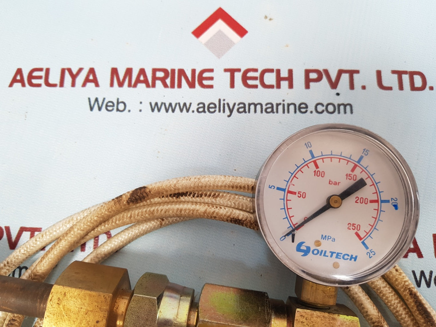 Oiltech cgh-3000 charging assembly