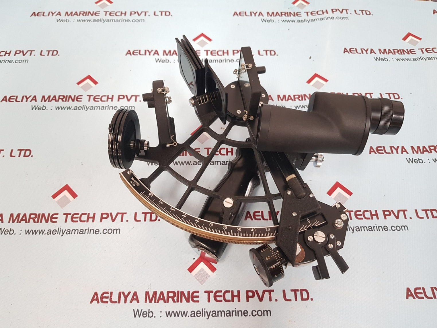 Tamaya ms-633 micrometer marine sextant