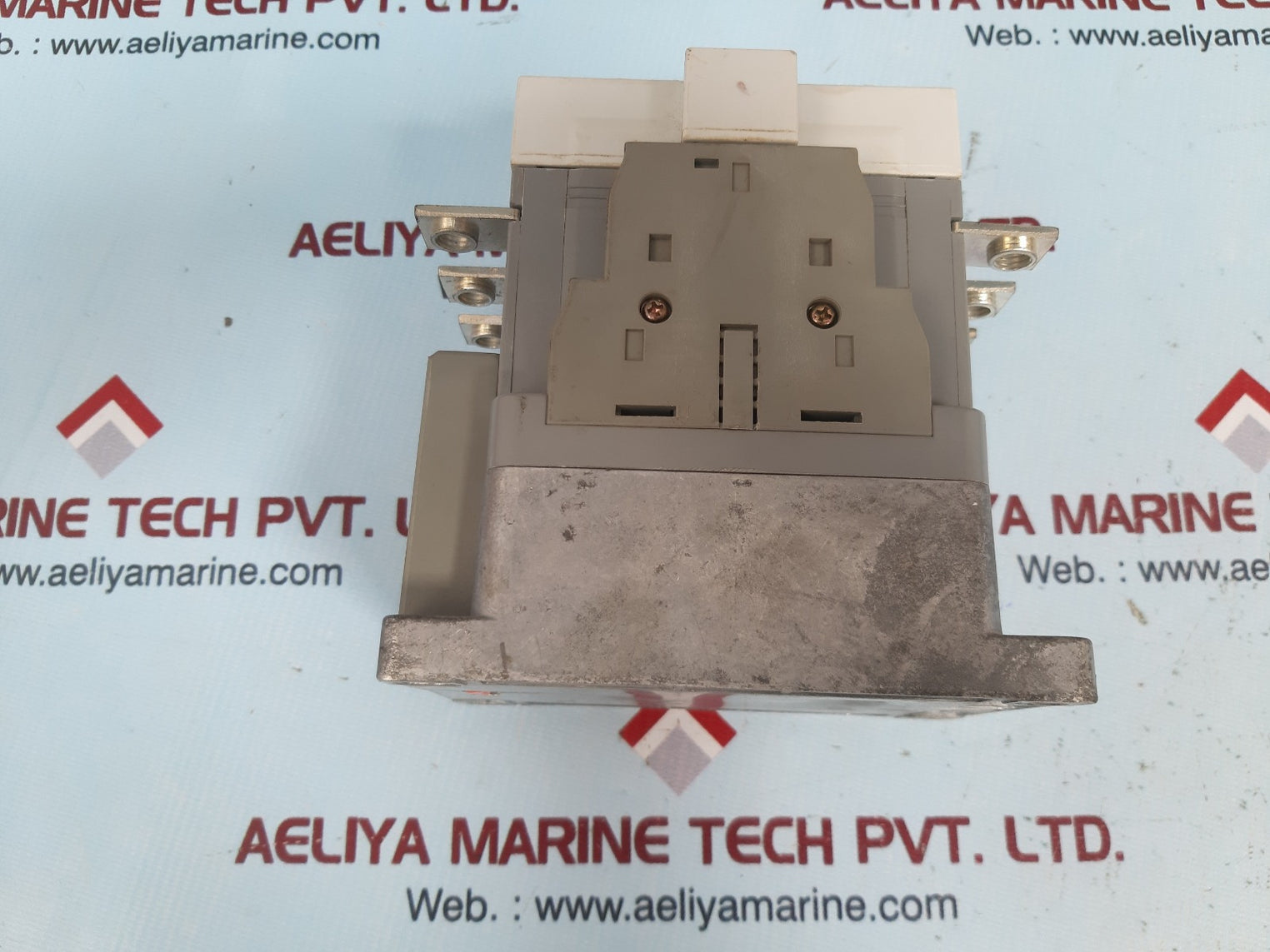 Hyundai himc 90 magnetic contactor