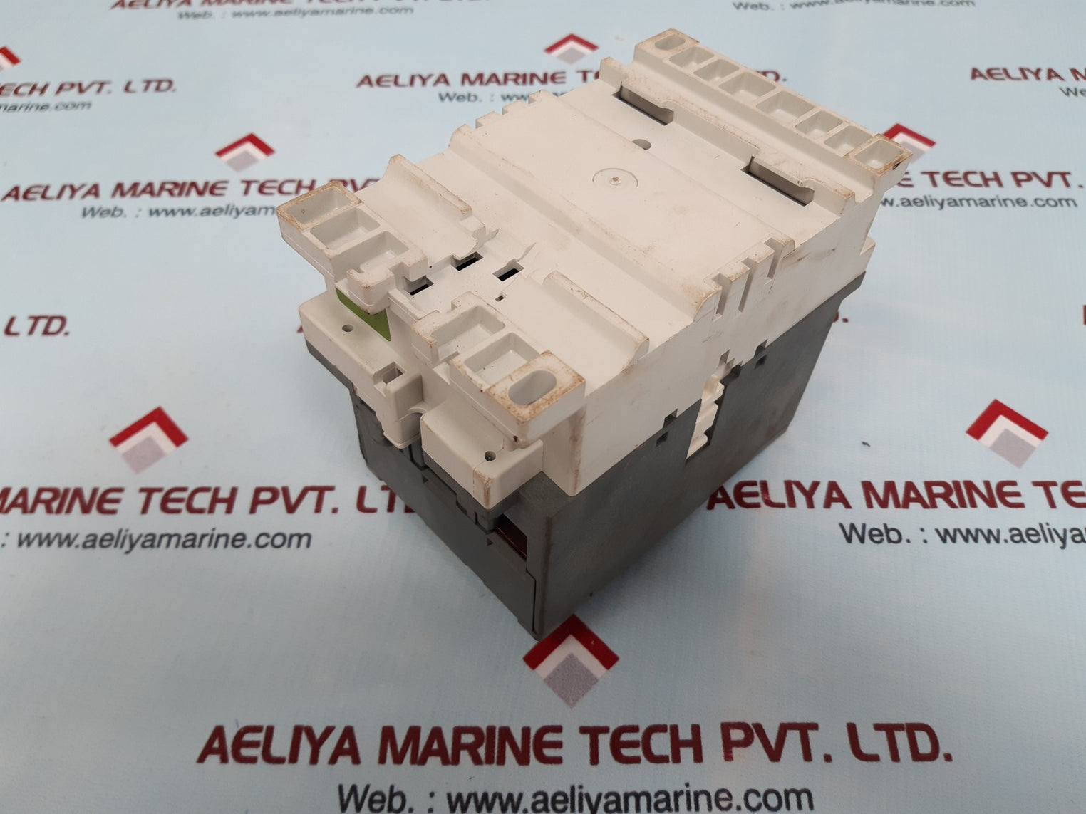 Abb a110-30 contactor 220-230v 50hz/ 230-240v 60hz