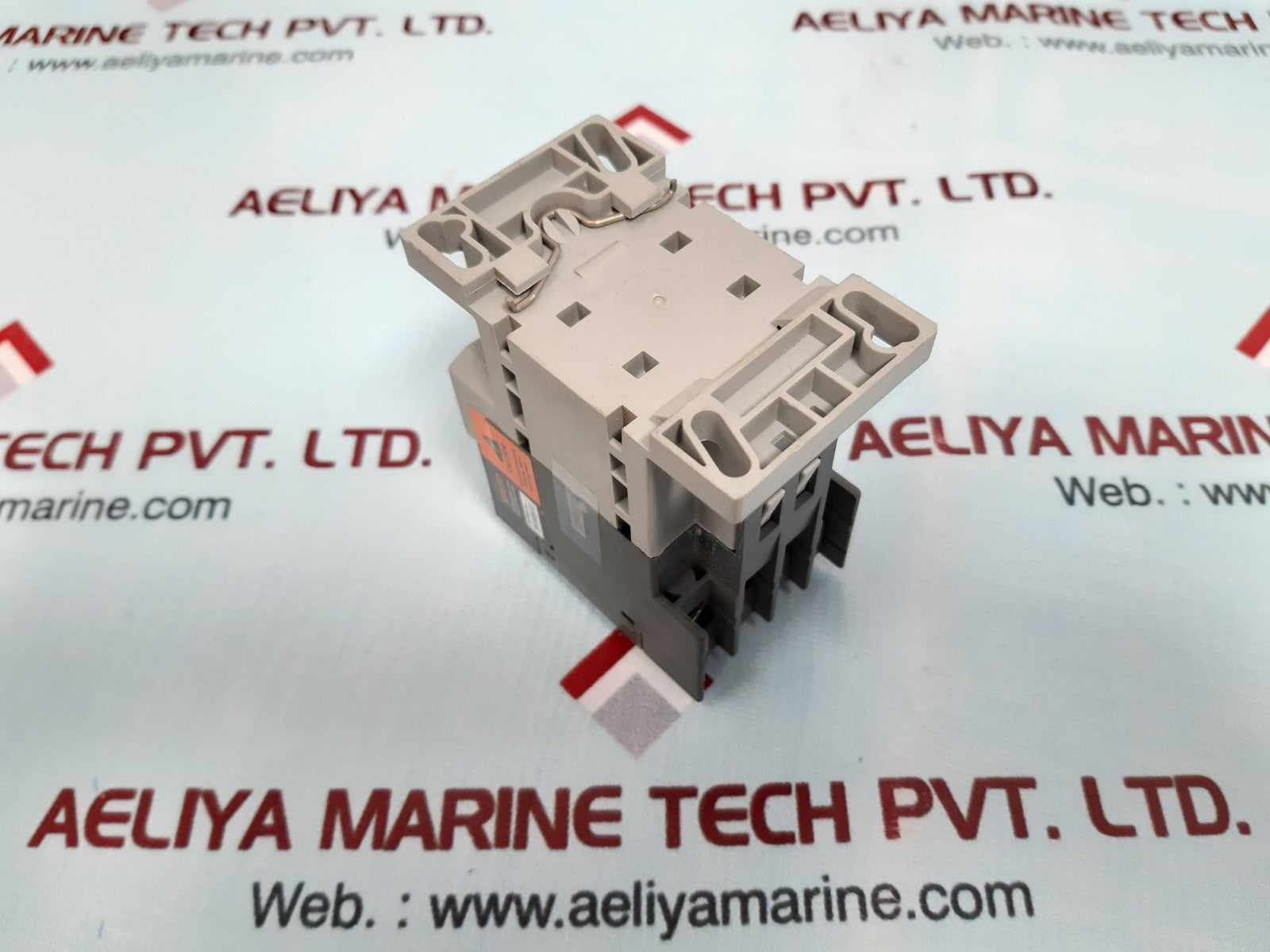 Hyundai umx 22 contactor relay