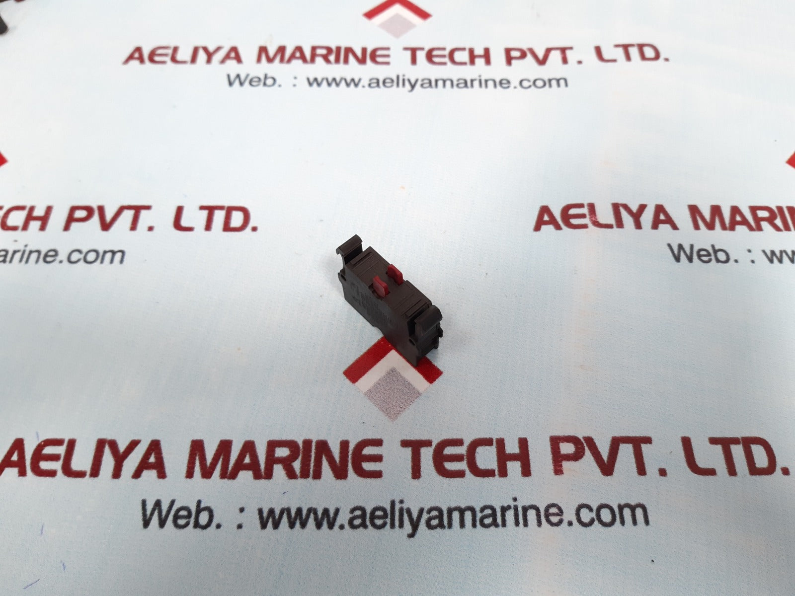 Set of 9x Eaton m22-k01 contact block 