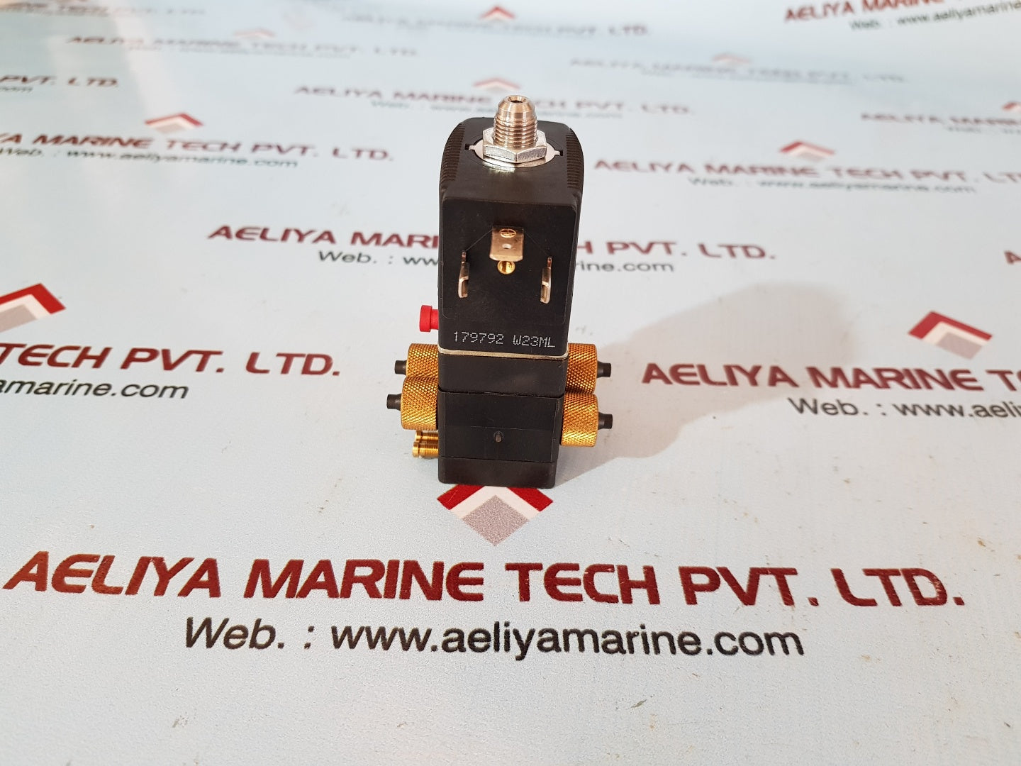 Burkert 00134633 4/2 way pneumatic valve