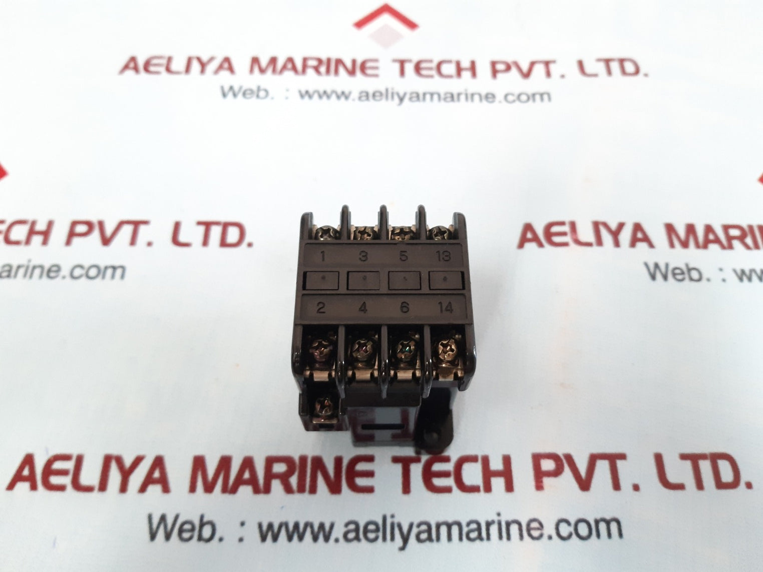 Fuji electric src3631-02(4a) magnetic contactor