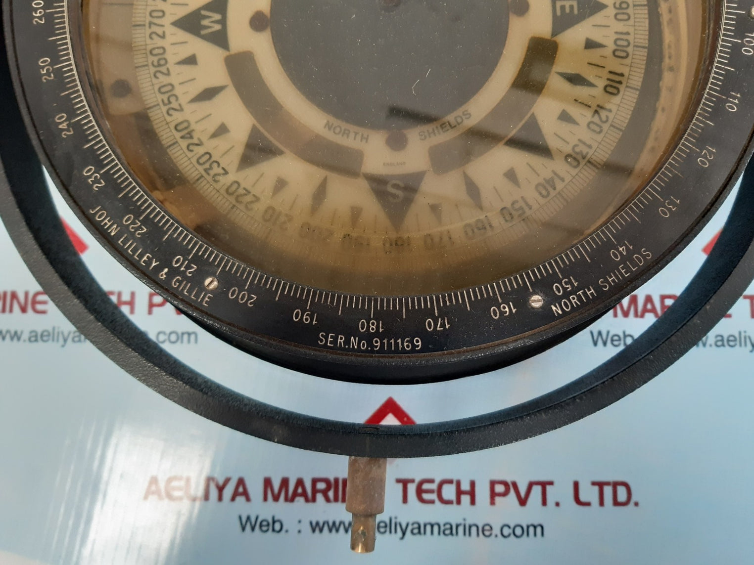 John lilley & gillie sr3 compass