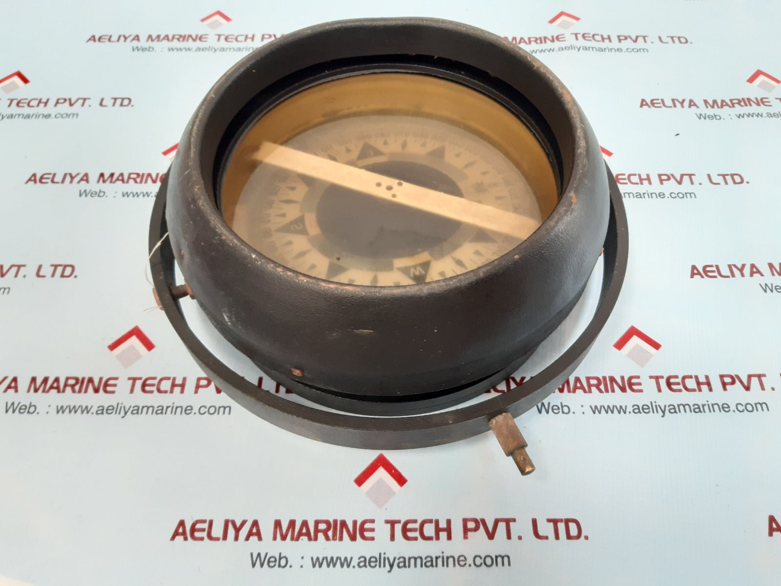 John lilley & gillie sr3 compass