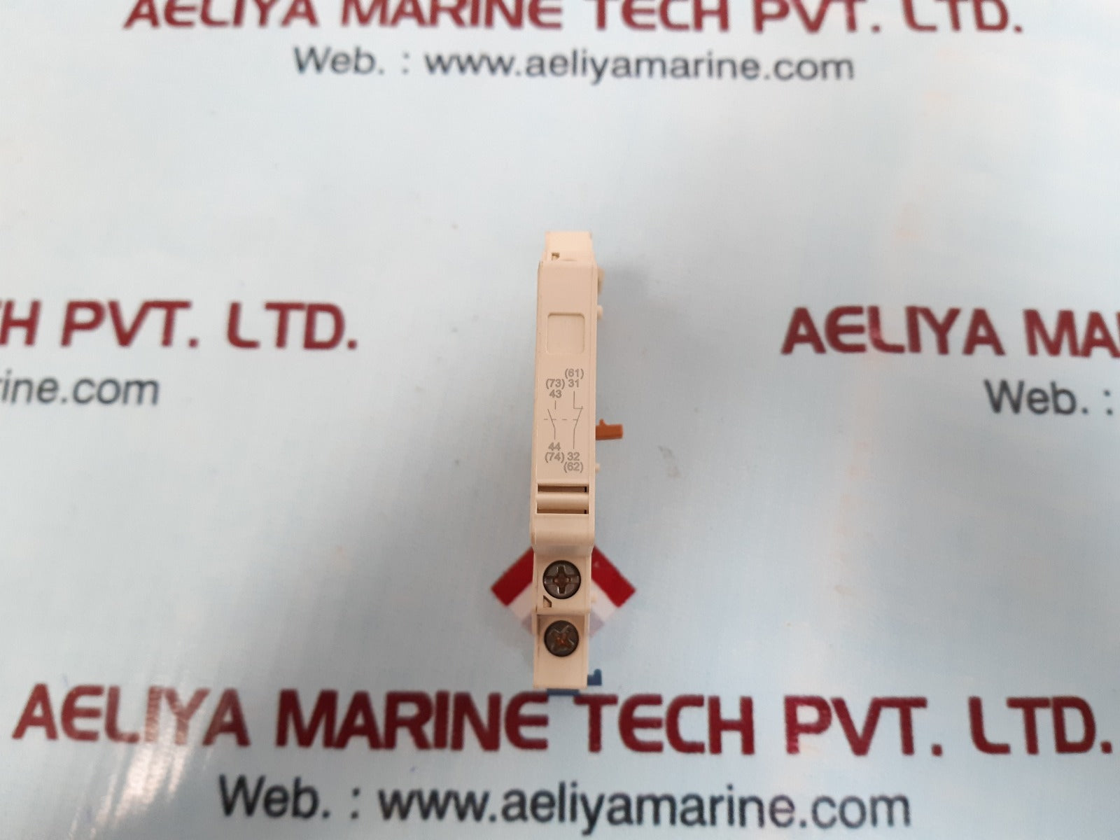 Schneider gvan11 auxiliary contact block 