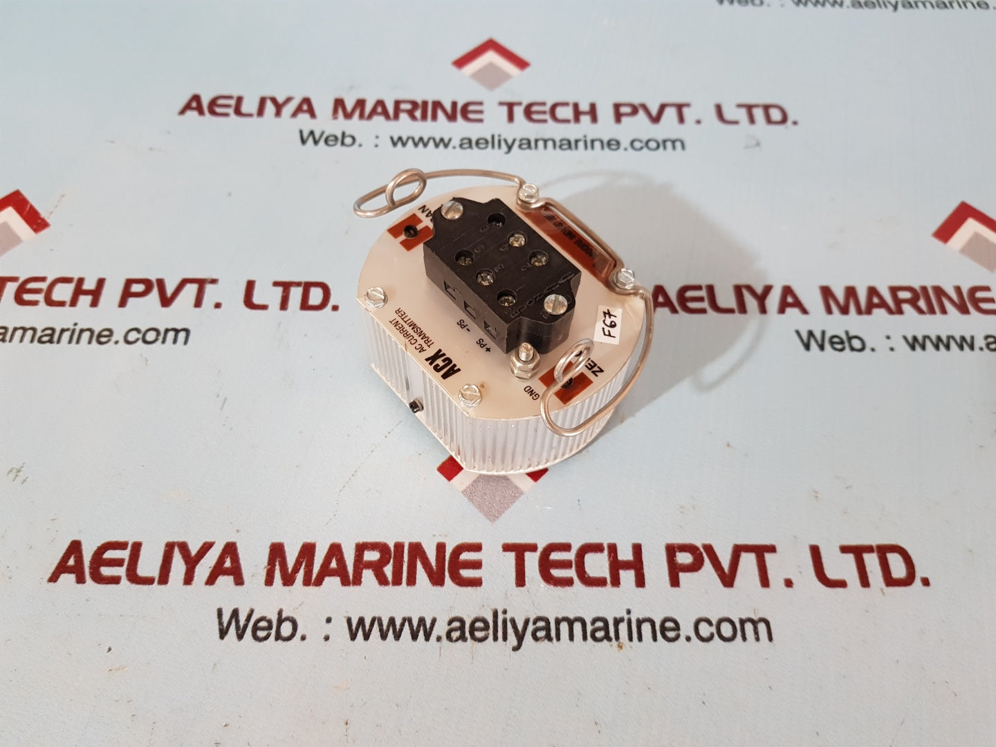 Moore acx70-120vac/4-20ma/12-42dc acx ac current transmitter