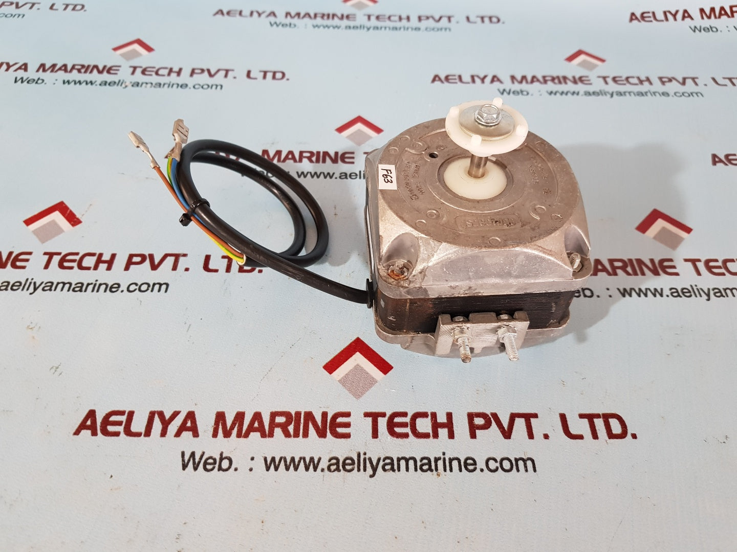 Danfoss/Ebm papst m4q045-cf13-a7 motor 