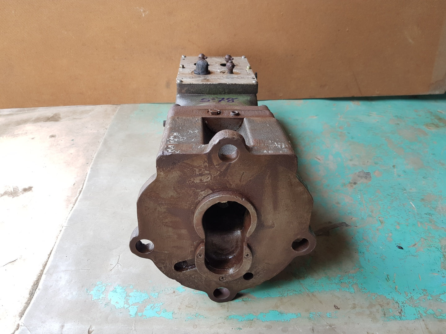 Woodward ug-10 governer f8526 653 rpm 676-1477