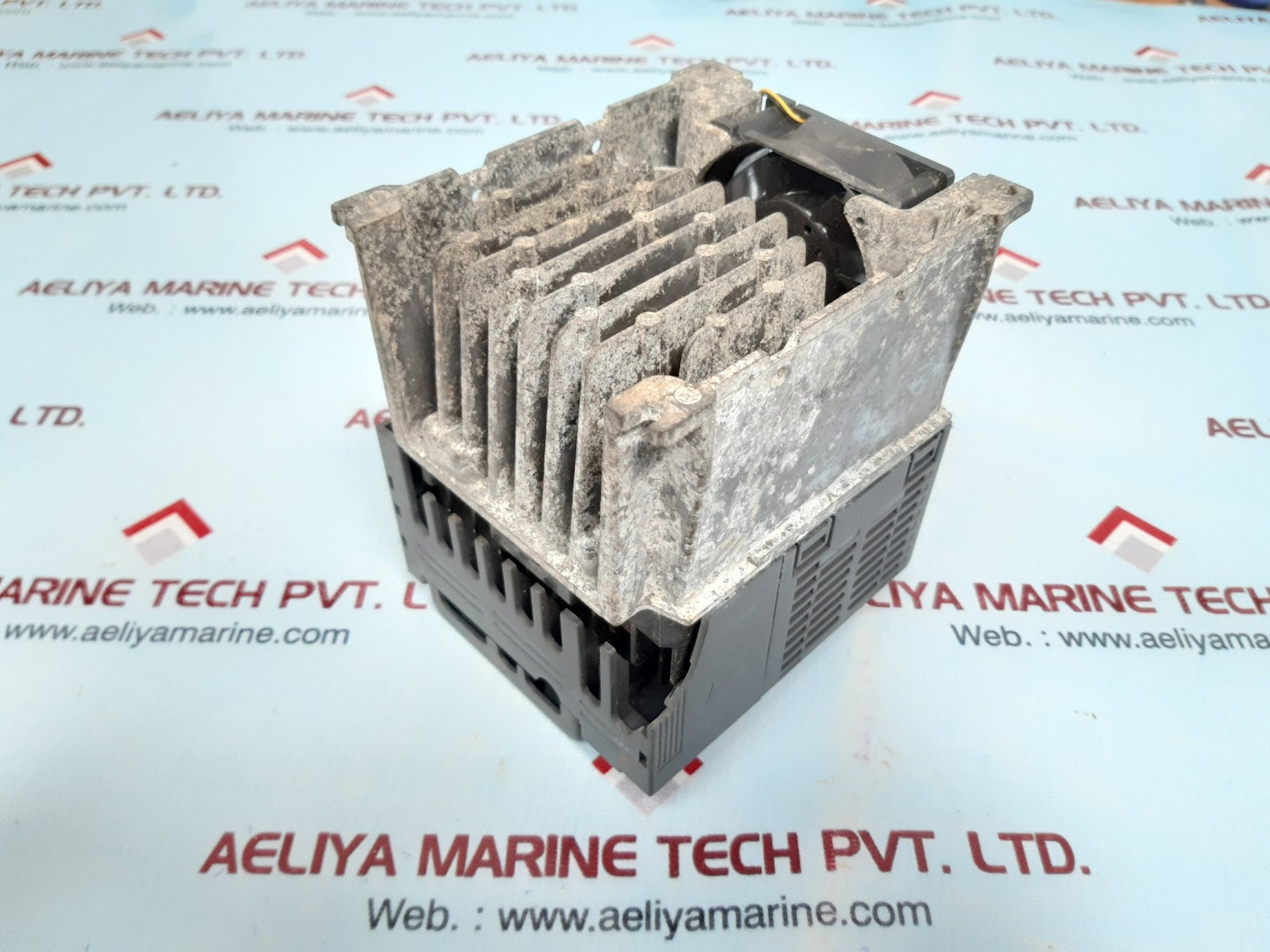 Mitsubishi electric d700 fr-d740-036-ec inverter