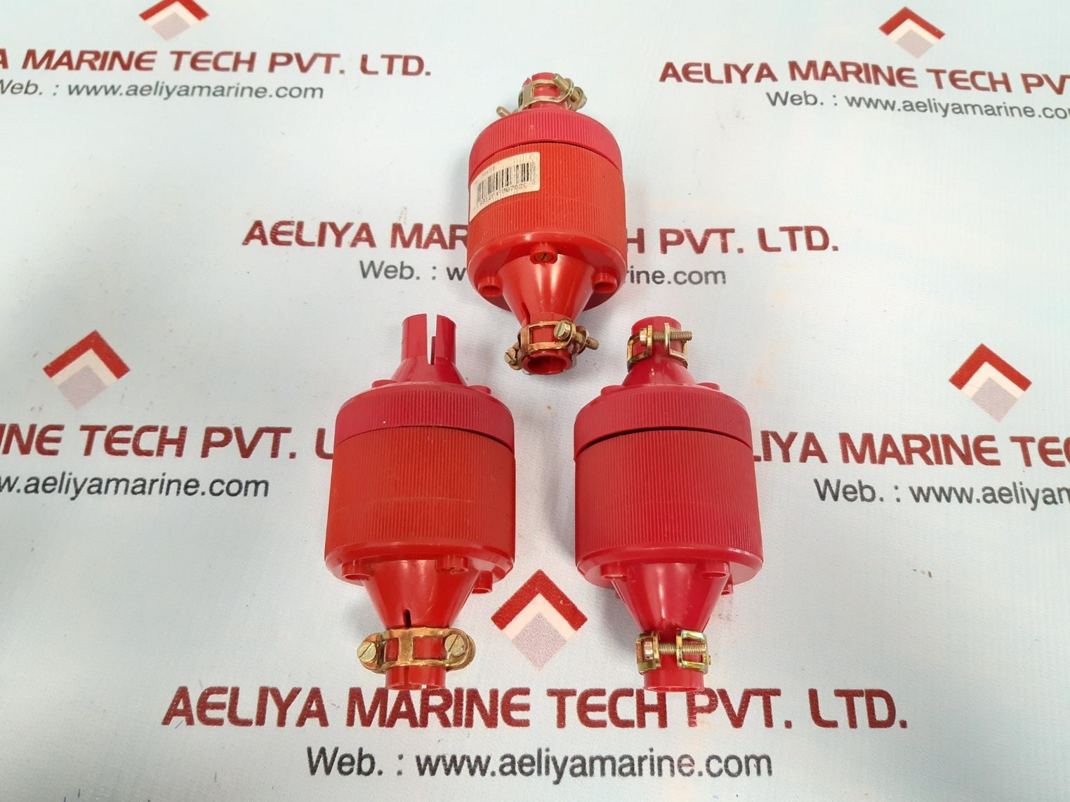 pial 30a 250/380/440v ca plug