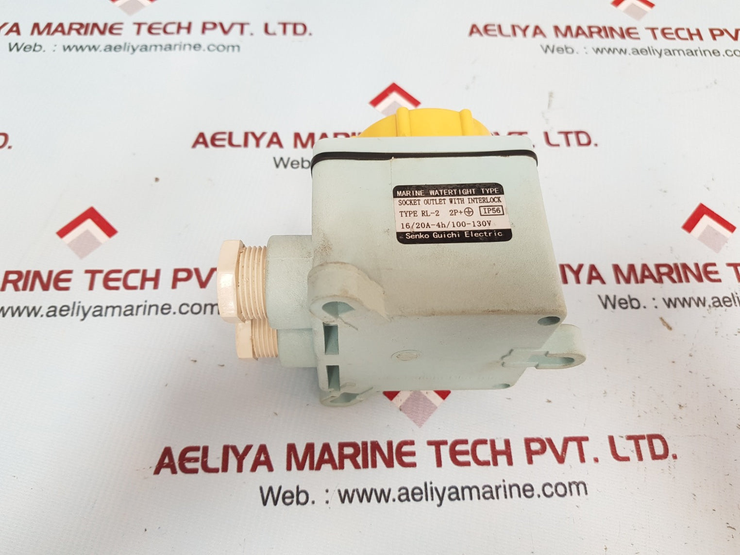 Senko guichi electric rl-2 2p+ socket outlet with interlock