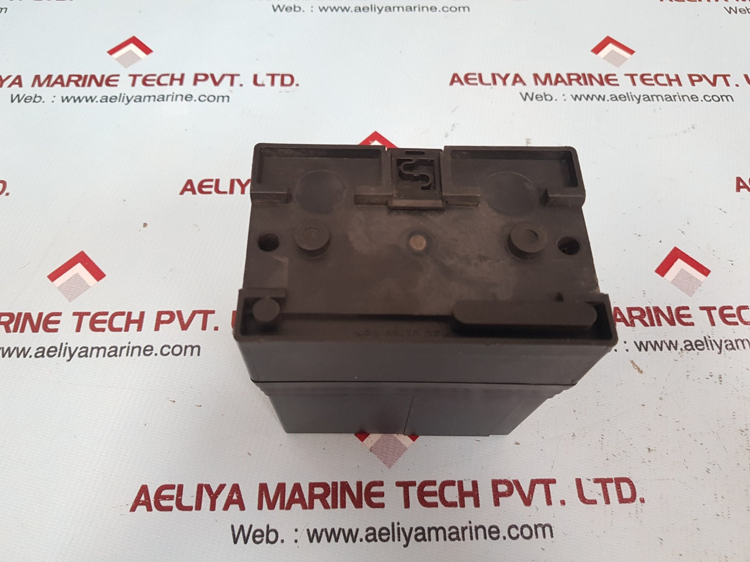 Kromschroder ifd 258-5/1w burner control unit 84621630