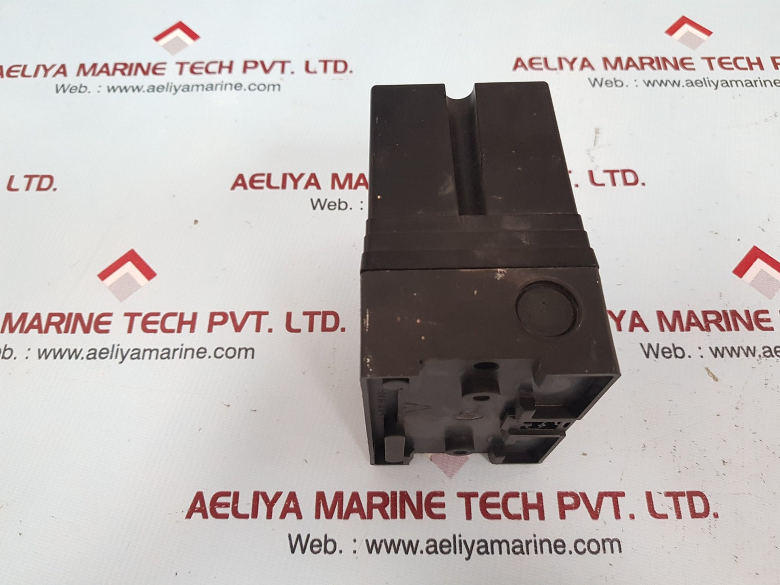 Kromschroder ifd 258-5/1w burner control unit 84621630