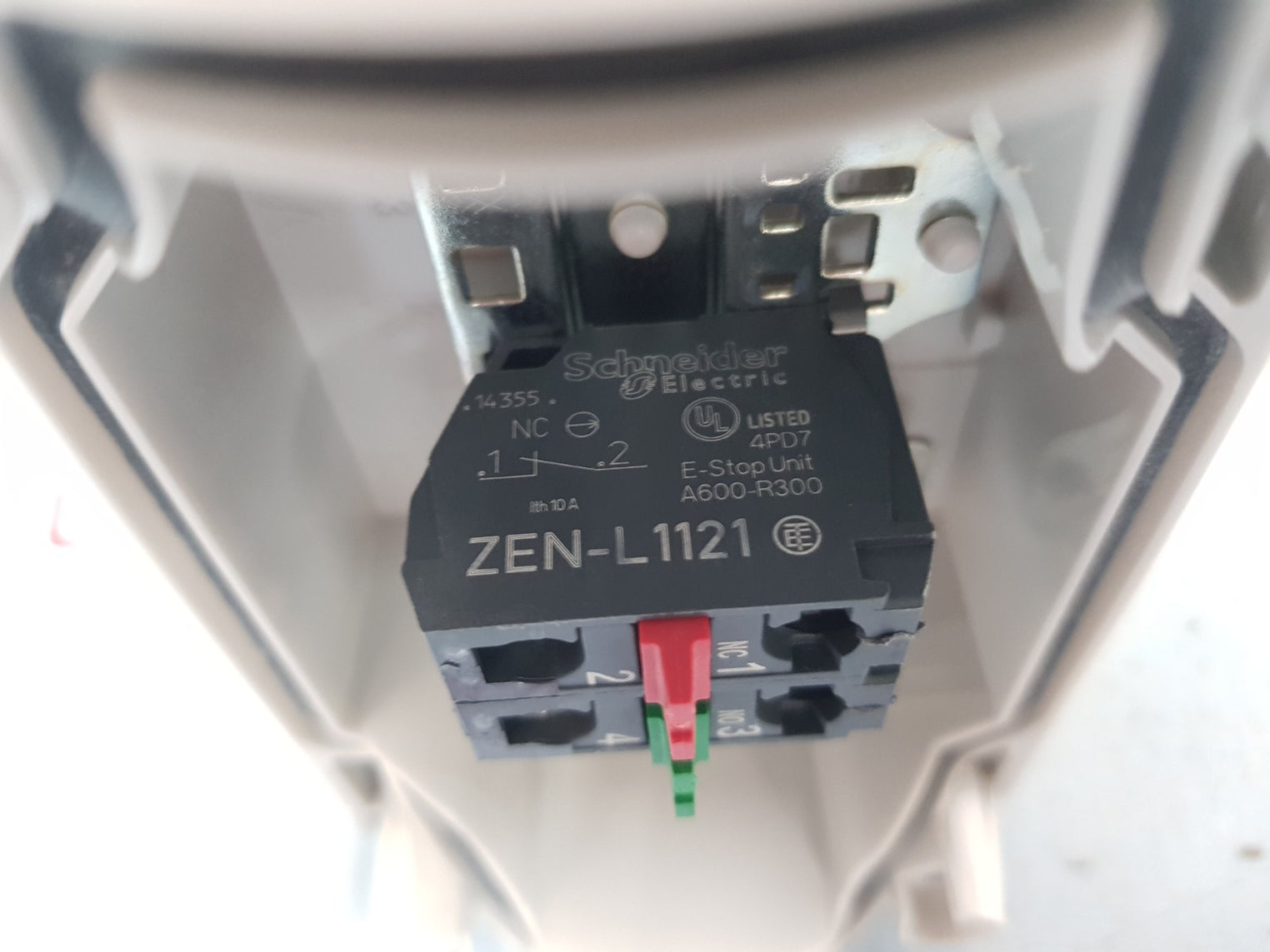 Schneider electric zen-l1121 contact block