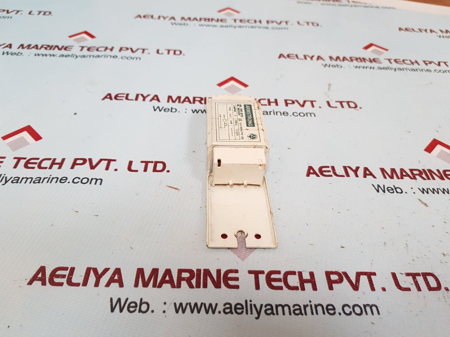 Armstrong ail 208 std