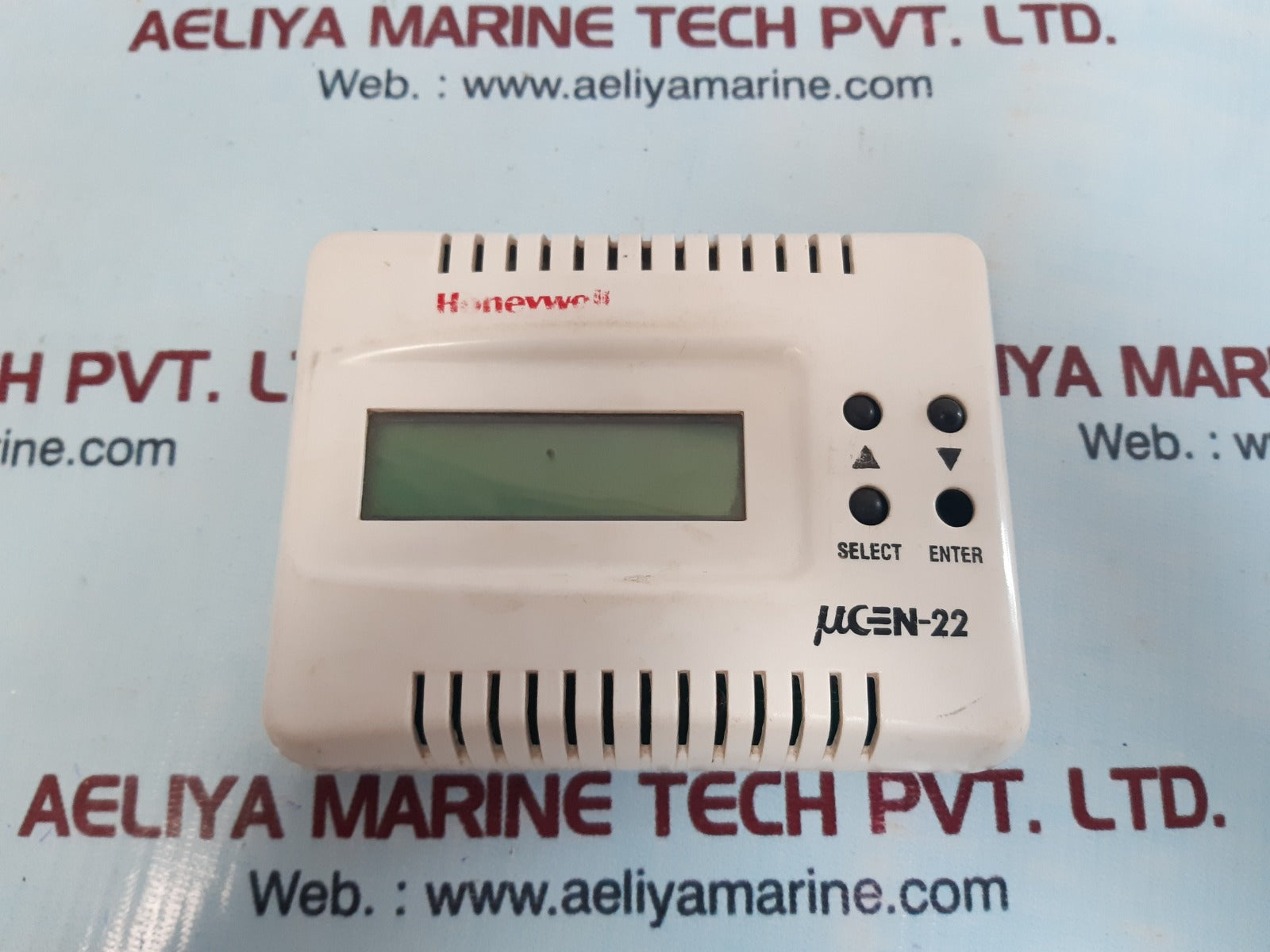 Honeywell ucen-22  temperature controller