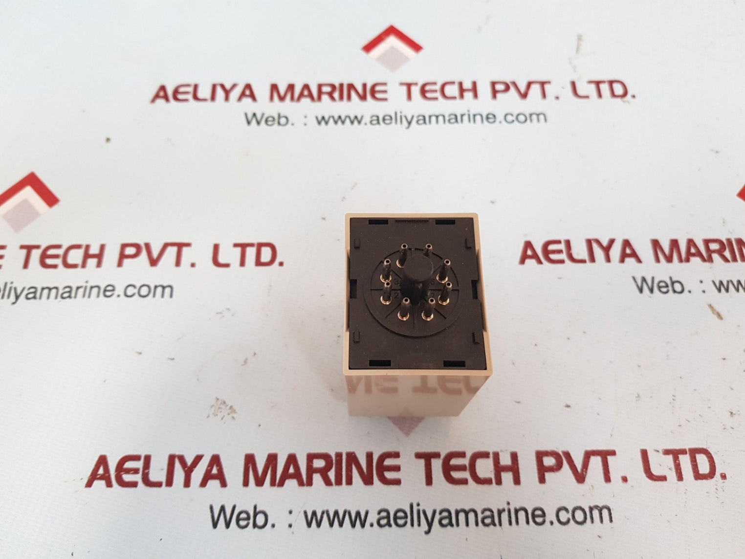 Omron h3m-h timer 100/110/120vac 50/60hz