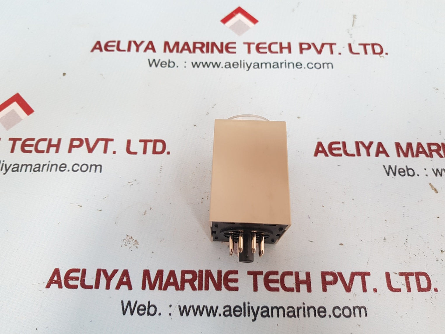 Omron h3m-h timer 100/110/120vac 50/60hz