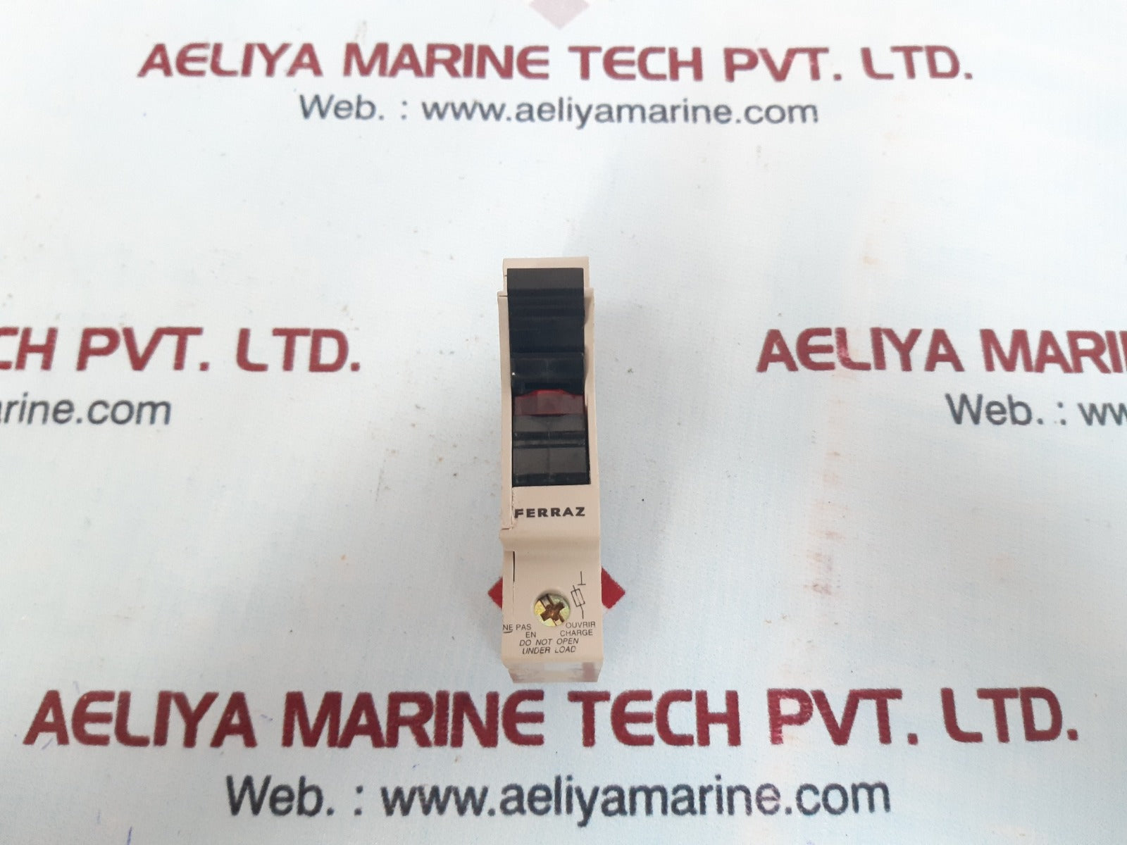 Ferraz st10 690v 32a fuse holder