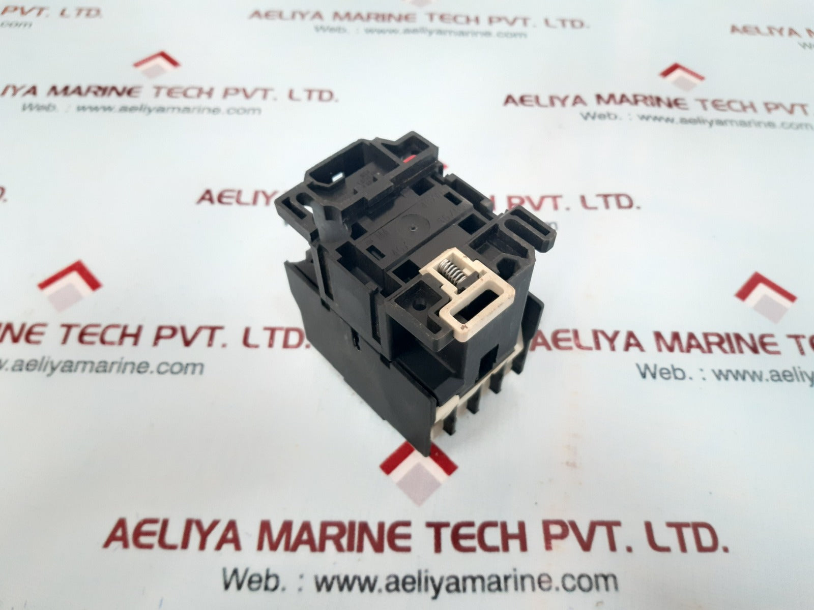 Telemecanique lc1 d25004 contactor 110v 50/60hz
