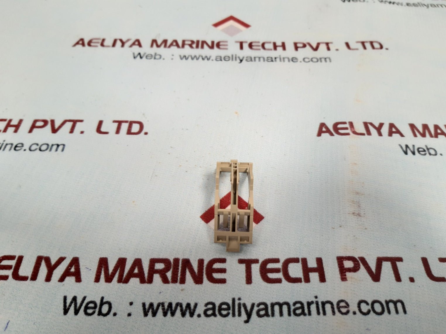 Set of 100x p2cm-s relay socket