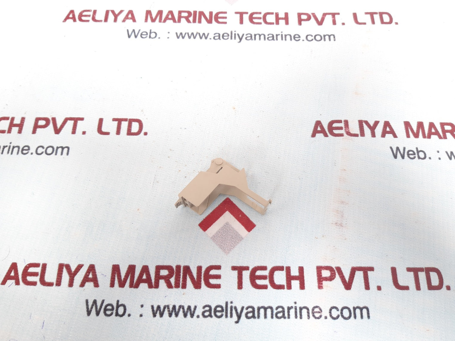 Set of 100x p2cm-s relay socket