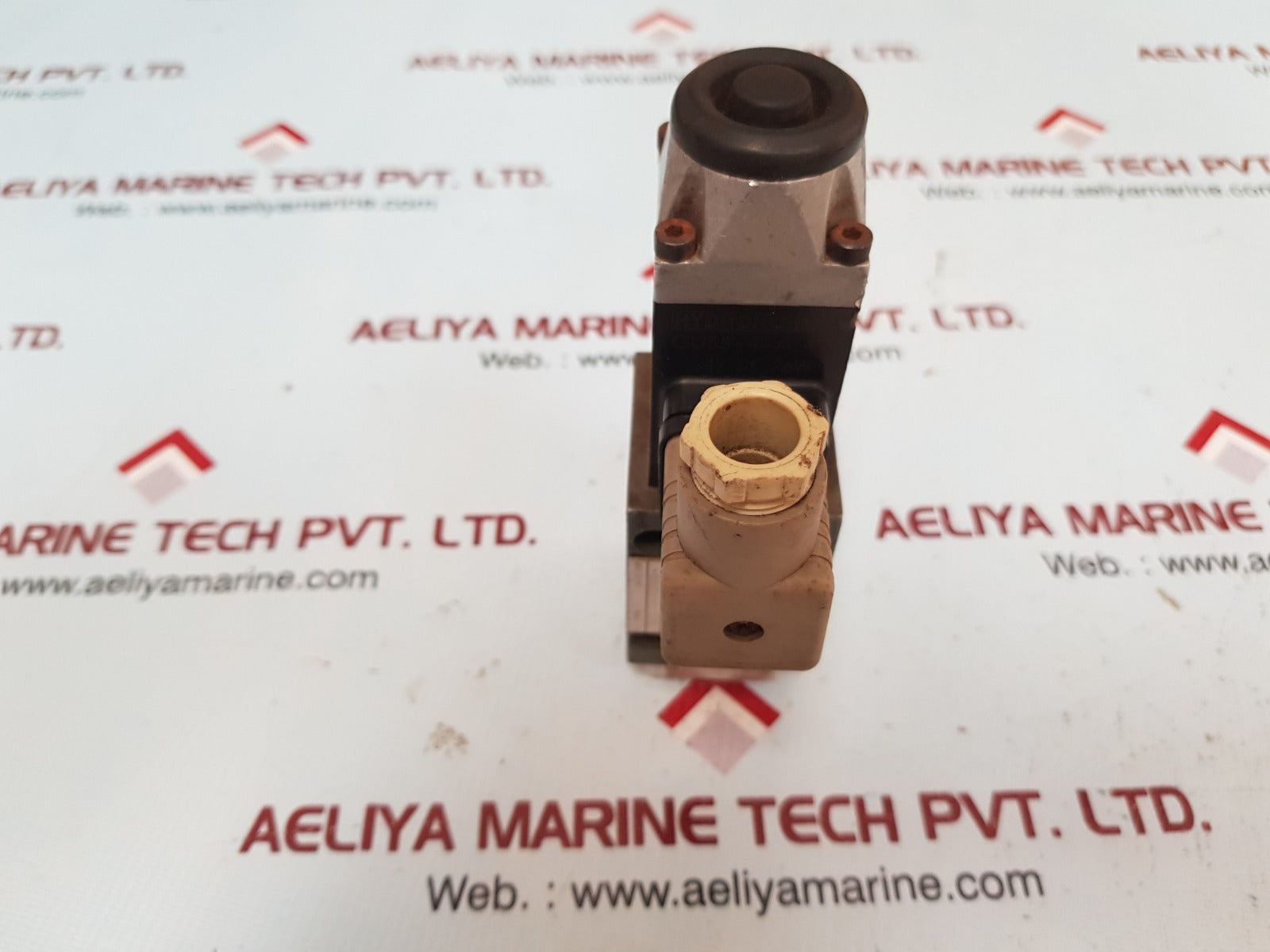 Rexroth 4 we 6 c52/ag24nz4 hydraulic directional control valve