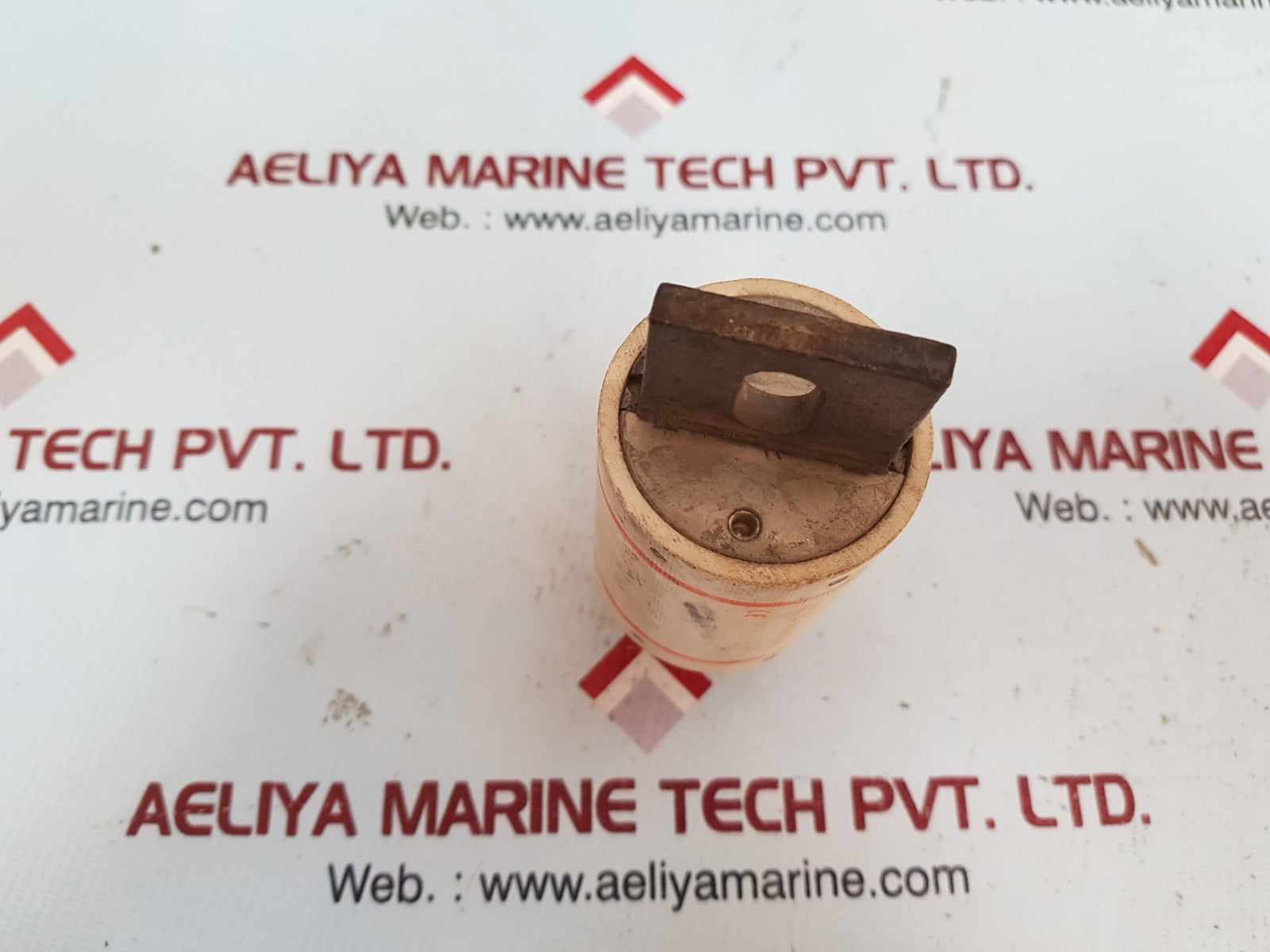 Ferraz shawmut amptrap a70p300-4 semiconductor fuse 300a