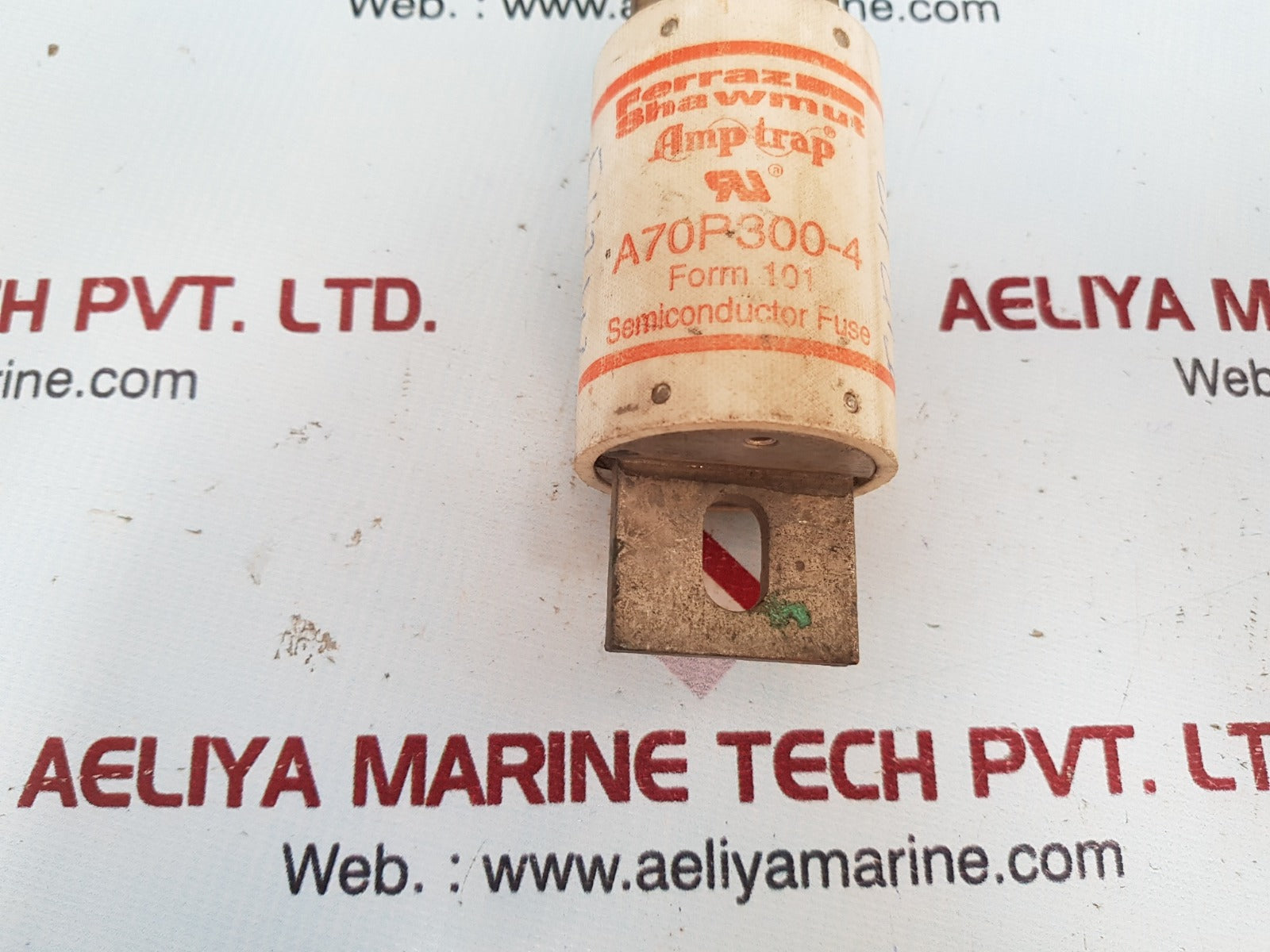 Ferraz shawmut amptrap a70p300-4 semiconductor fuse 300a