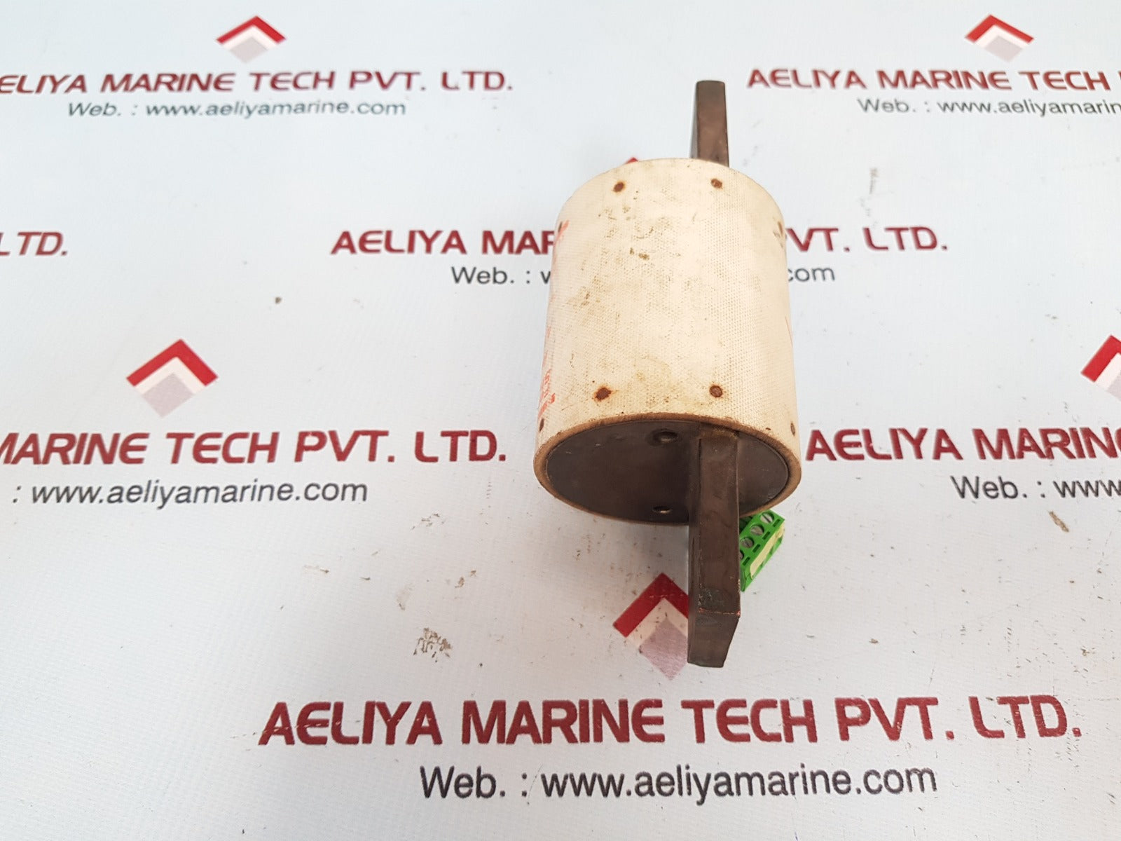 Ferraz shawmut amptrap a70p700-4 semiconductor fuse
