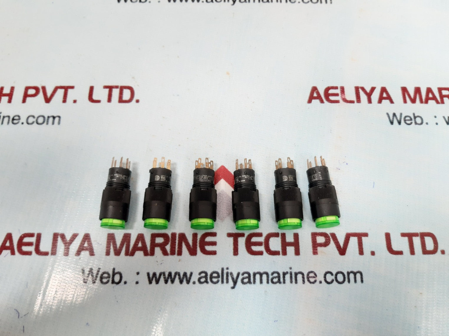 Set of 6x Omron a3ct-7021 lighted pushbutton switch