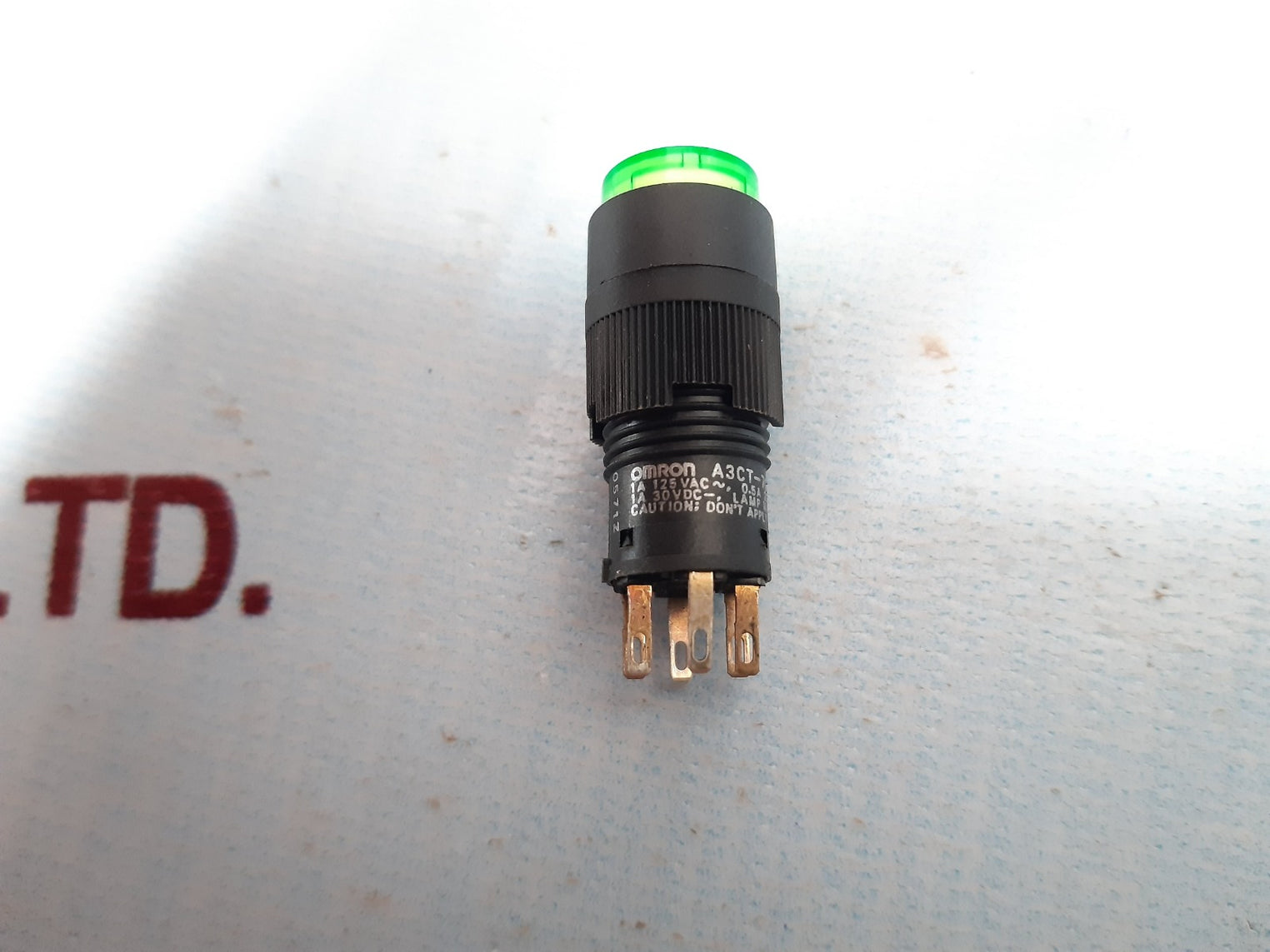 Set of 6x Omron a3ct-7021 lighted pushbutton switch