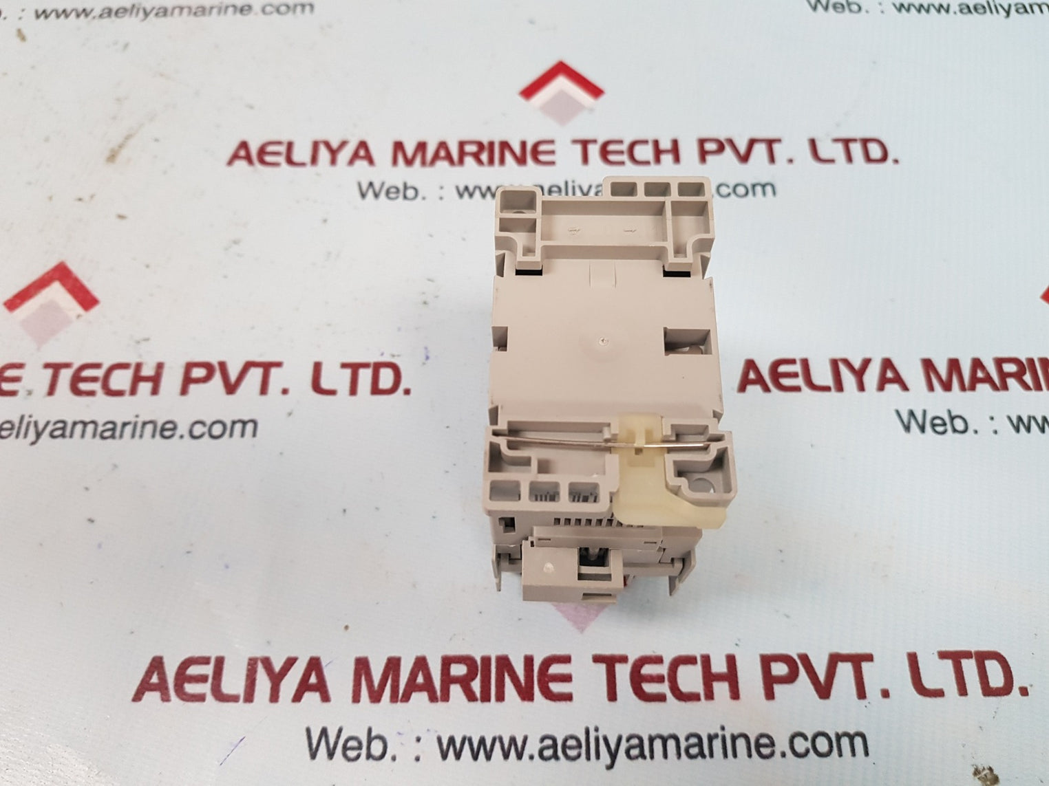 Carrier transicold 10-00431-07 contactor 