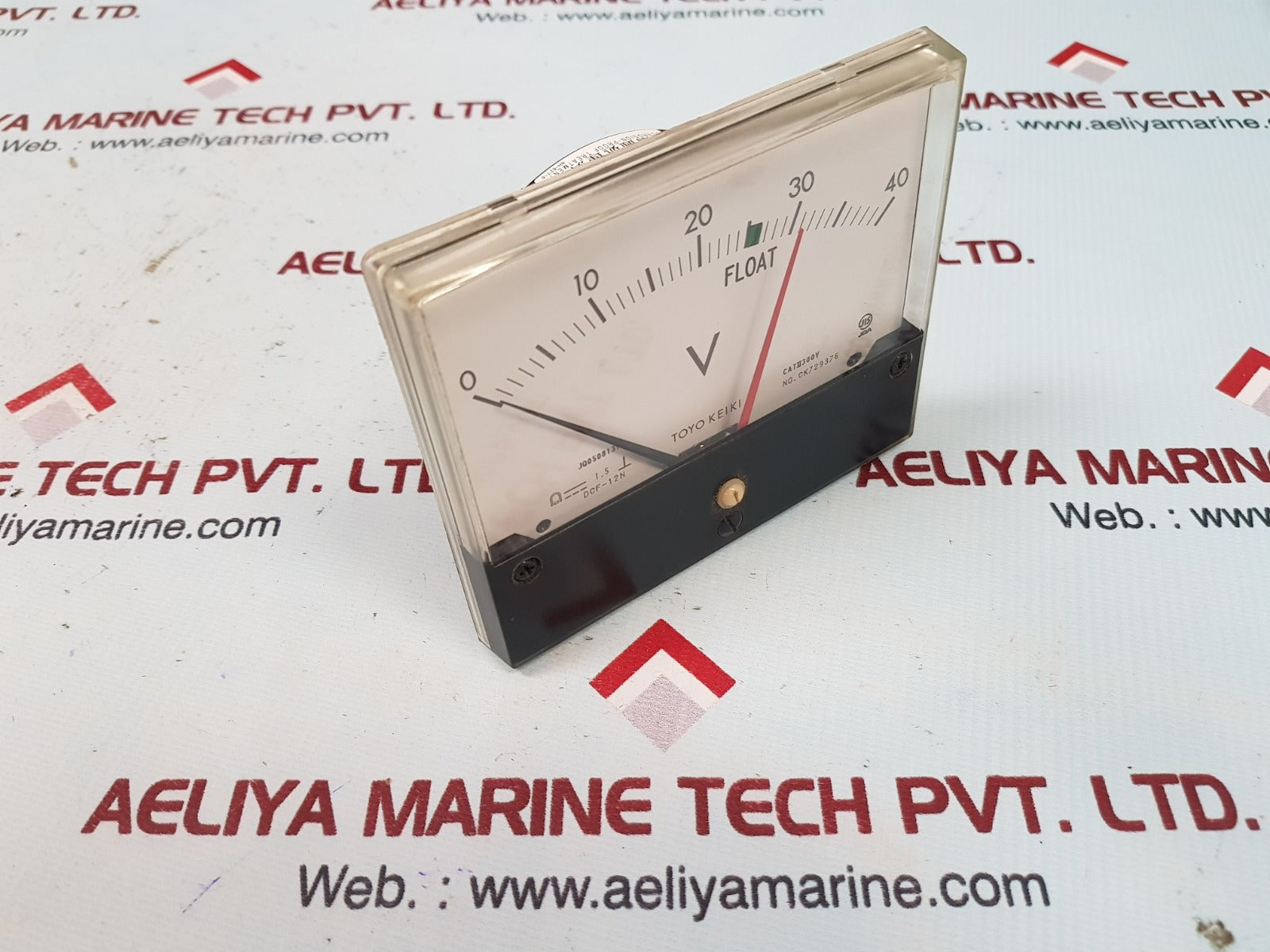 Toyo keiki dcf-12n volt meter cat iii 300v