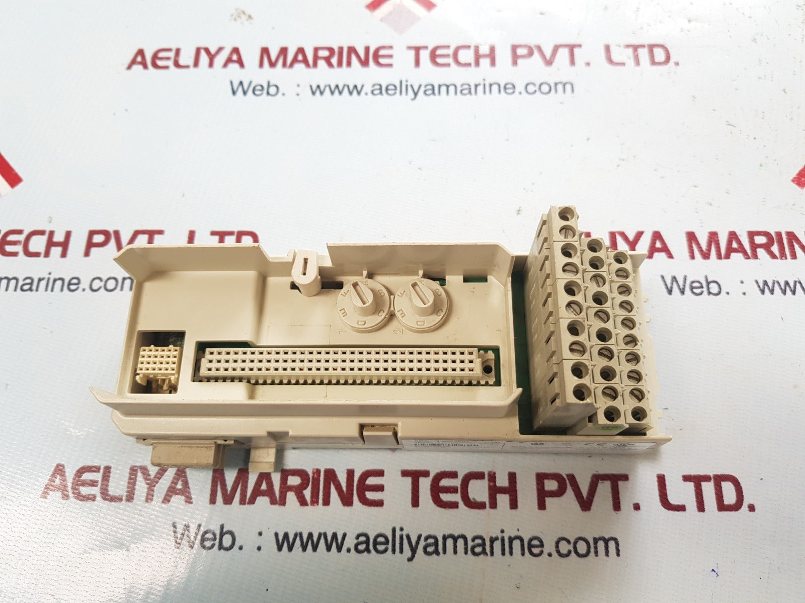 Abb tu811v1 3bse013231r1 compact module termination unit 