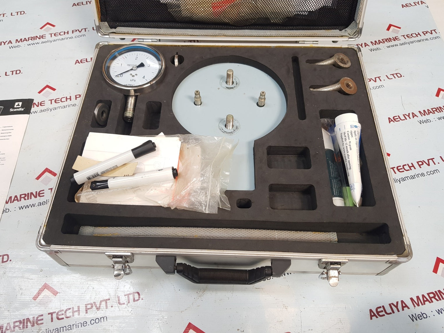 Scandia universal testing device