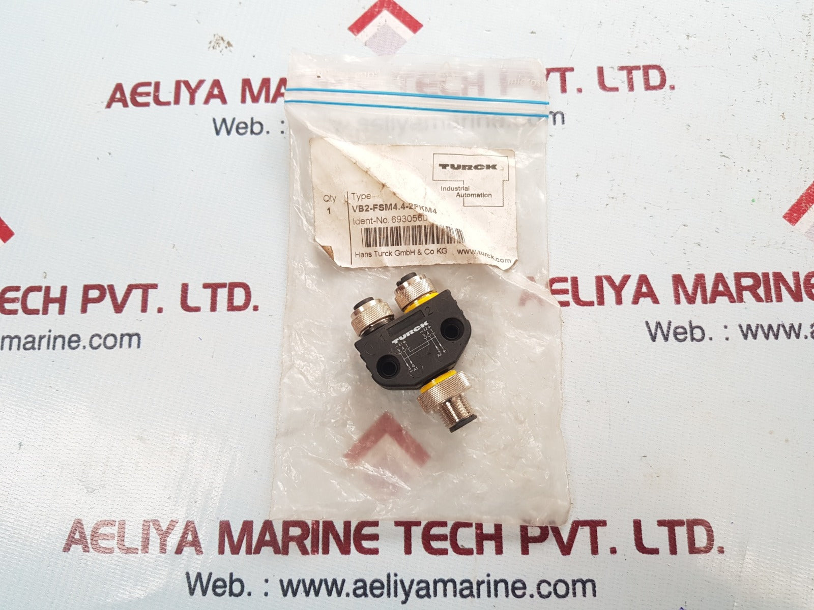 Turck vb2-fsm4.4-2fkm4 twin junction connector